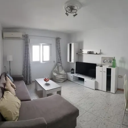 Piso En El Centro De Conil Appartement
