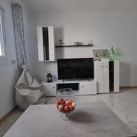 Piso En El Centro De Conil Appartement